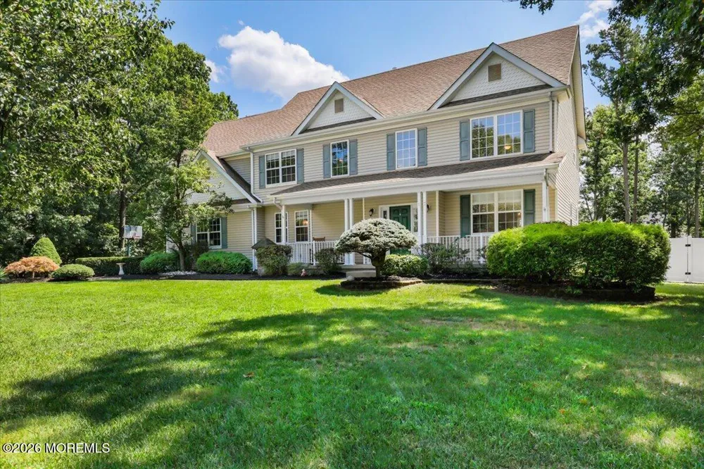 17 Brittany Lane Jackson, NJ 08527