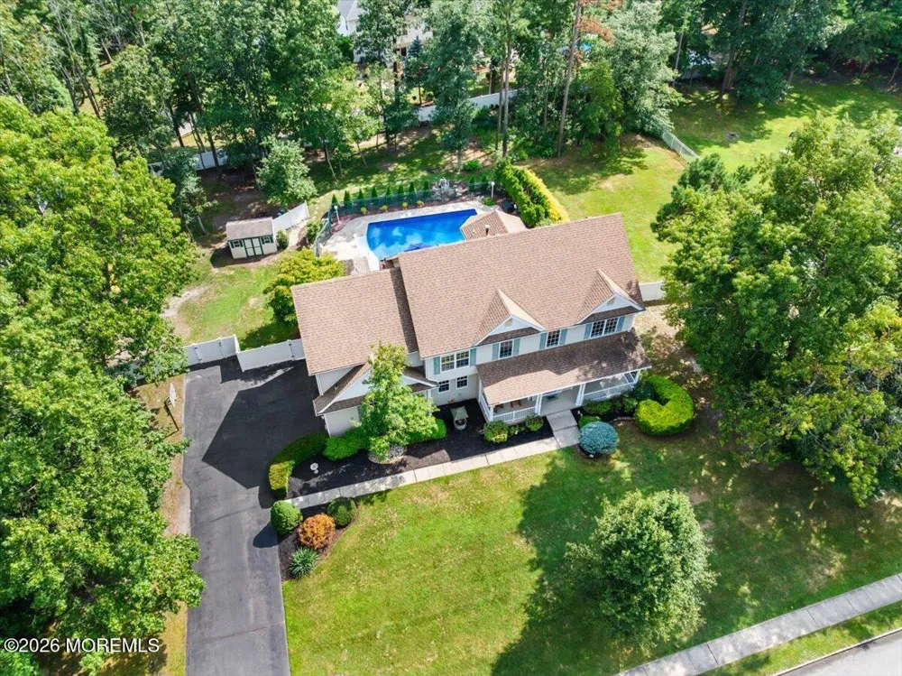 17 Brittany Lane Jackson, NJ 08527