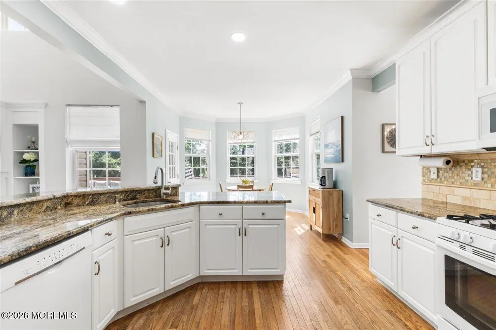 17 Brittany Lane Jackson, NJ 08527