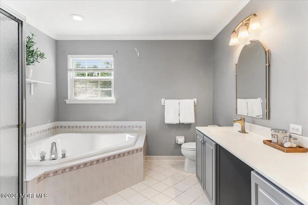 17 Brittany Lane Jackson, NJ 08527