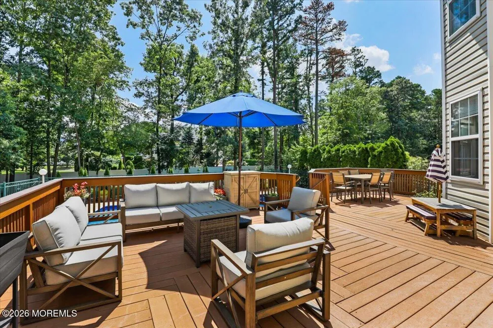 17 Brittany Lane Jackson, NJ 08527