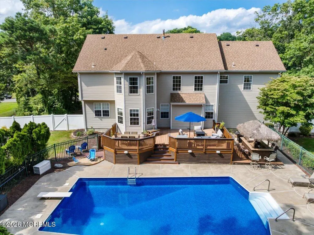 17 Brittany Lane Jackson, NJ 08527