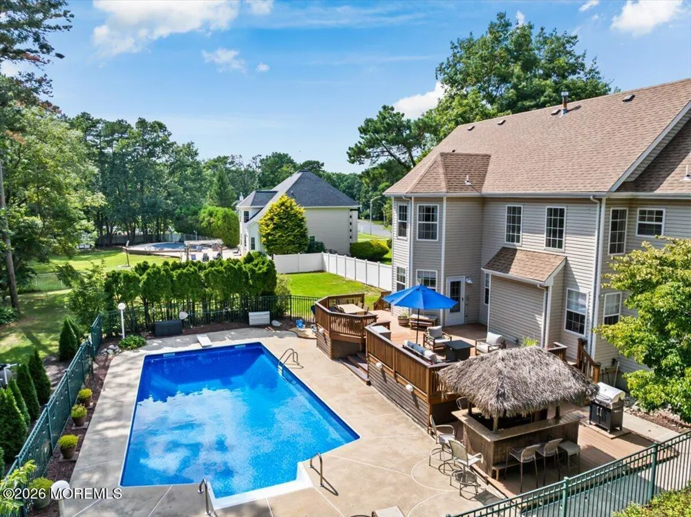 17 Brittany Lane Jackson, NJ 08527