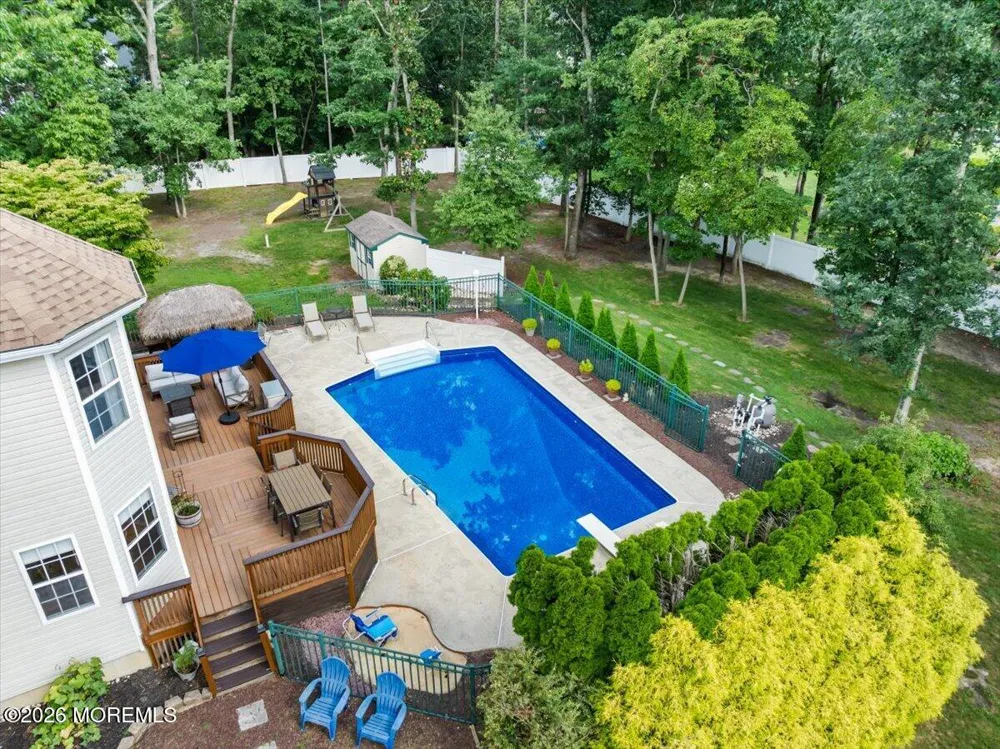 17 Brittany Lane Jackson, NJ 08527