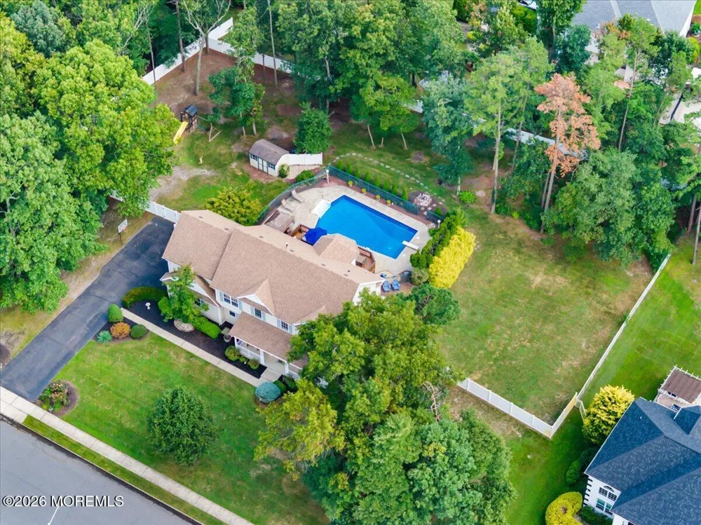 17 Brittany Lane Jackson, NJ 08527