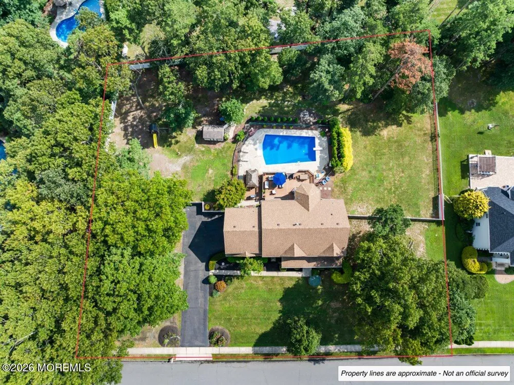 17 Brittany Lane Jackson, NJ 08527