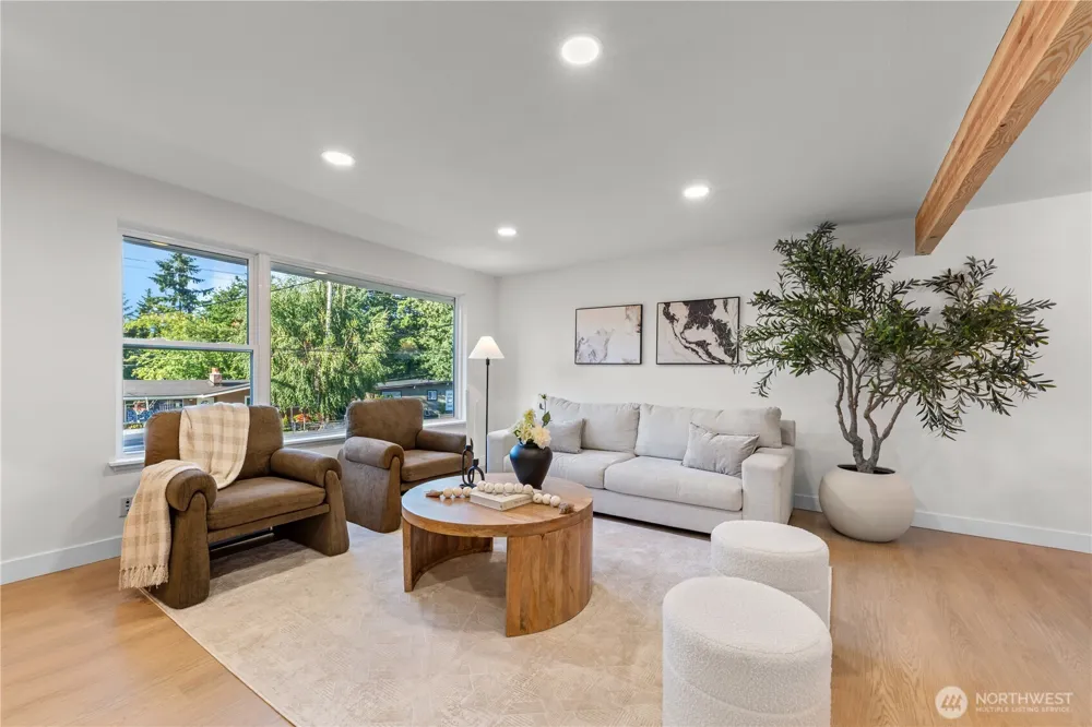 529 S 302nd Street Federal Way, WA 98003
