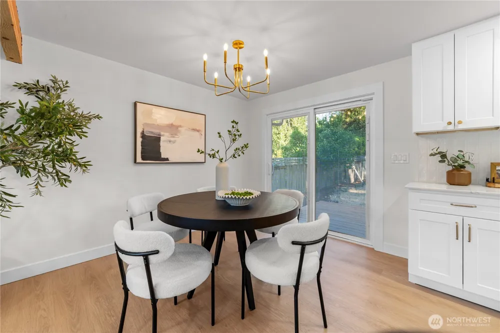 529 S 302nd Street Federal Way, WA 98003