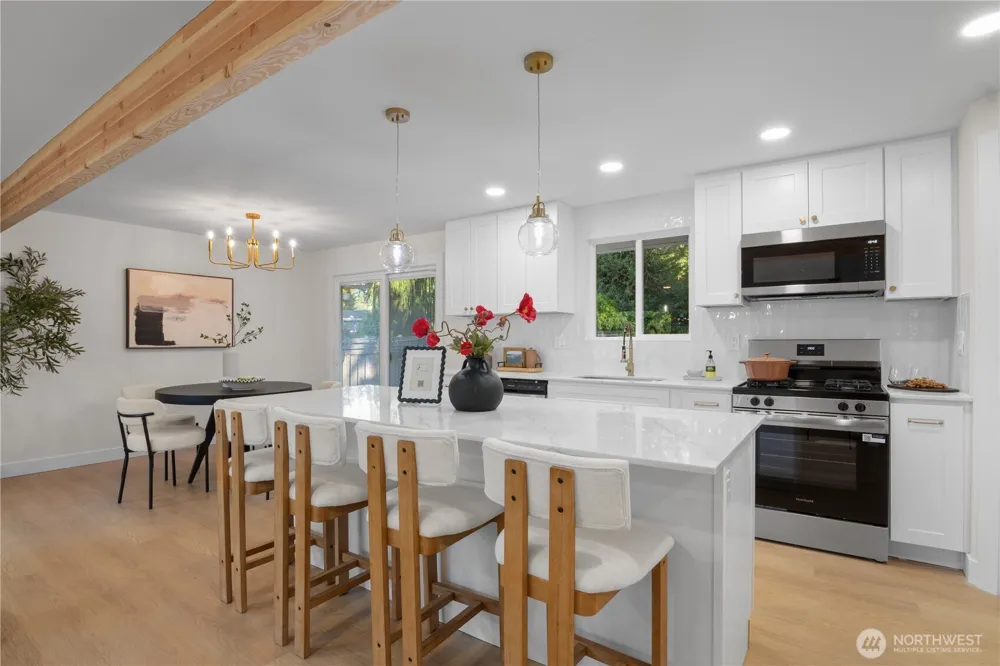 529 S 302nd Street Federal Way, WA 98003