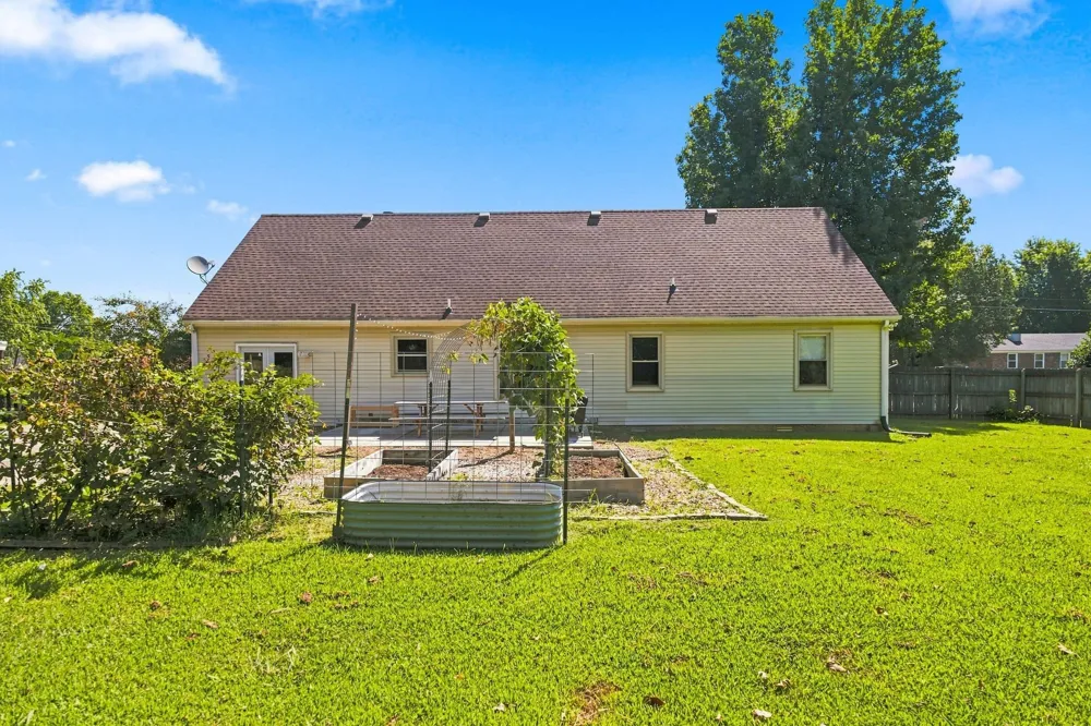 134 McNiel Dr Murfreesboro, TN 37128