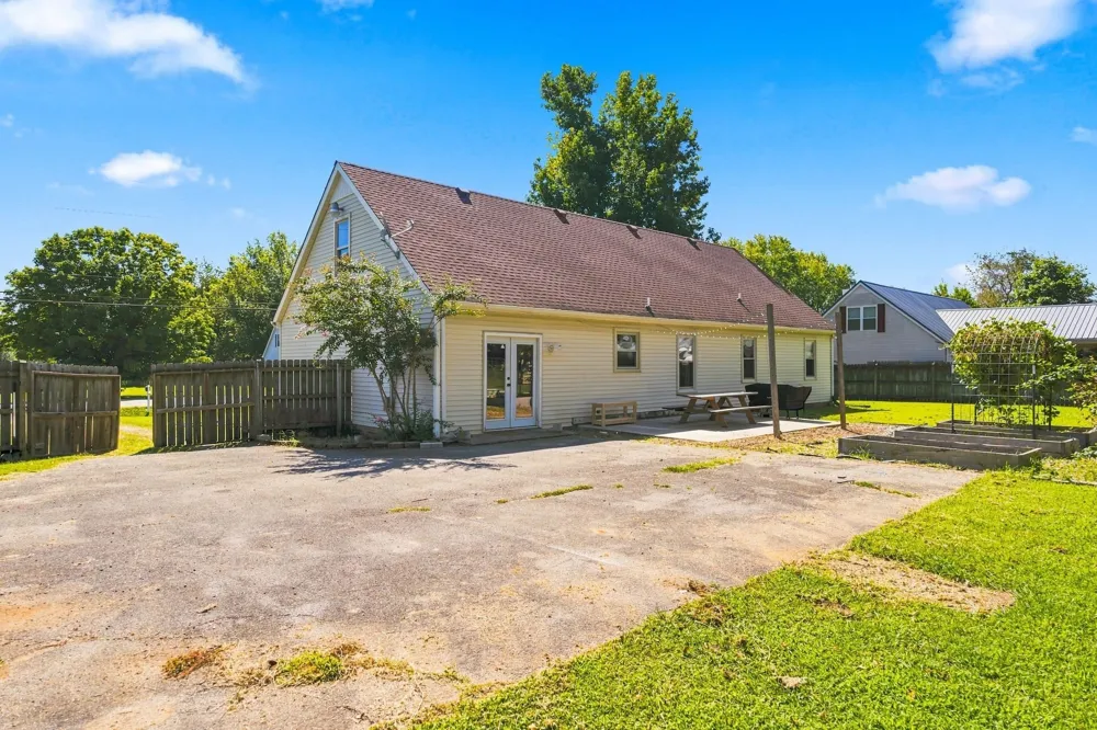 134 McNiel Dr Murfreesboro, TN 37128
