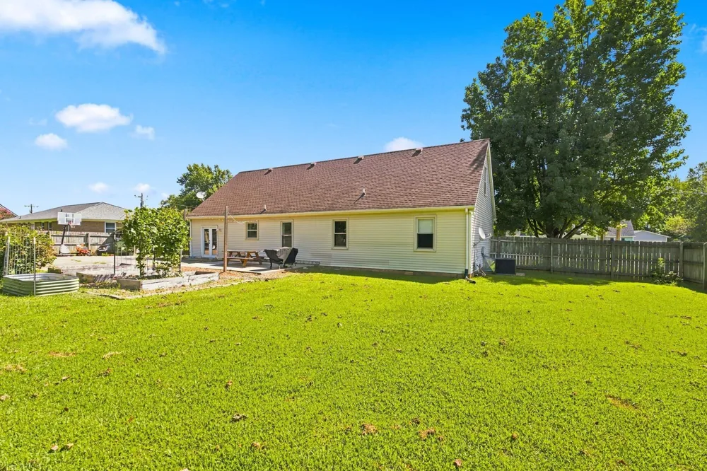 134 McNiel Dr Murfreesboro, TN 37128