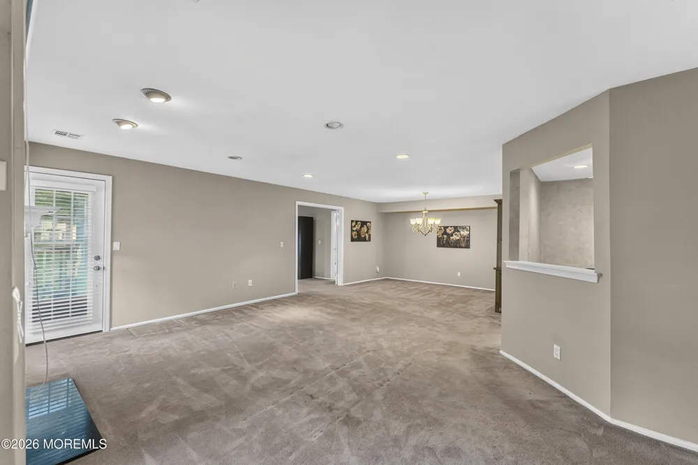 398 Hampton Place Morganville, NJ 07751