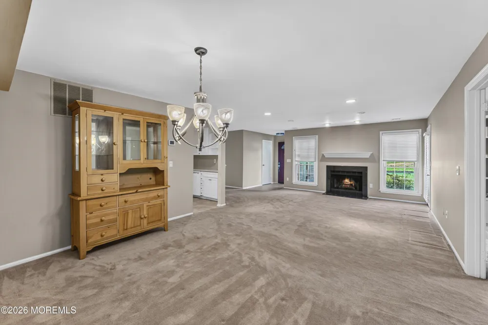 398 Hampton Place Morganville, NJ 07751