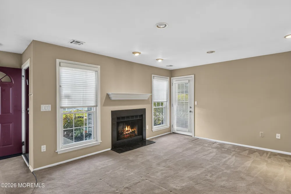398 Hampton Place Morganville, NJ 07751