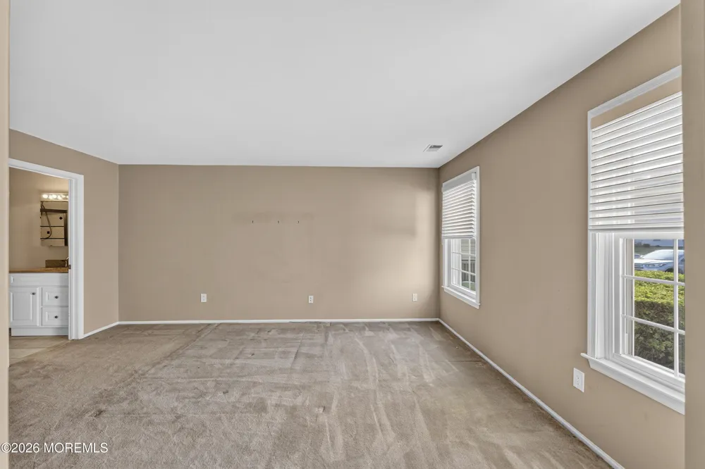 398 Hampton Place Morganville, NJ 07751