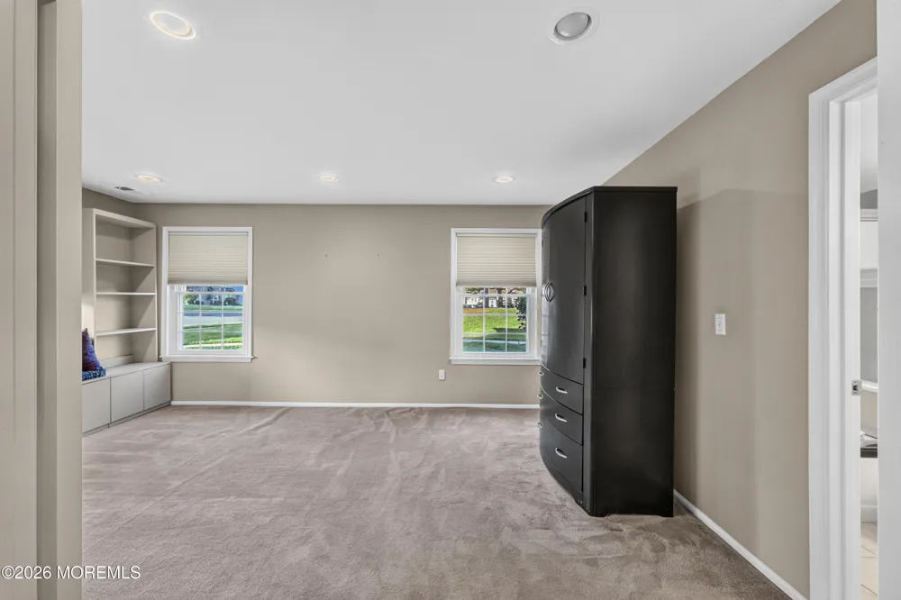 398 Hampton Place Morganville, NJ 07751