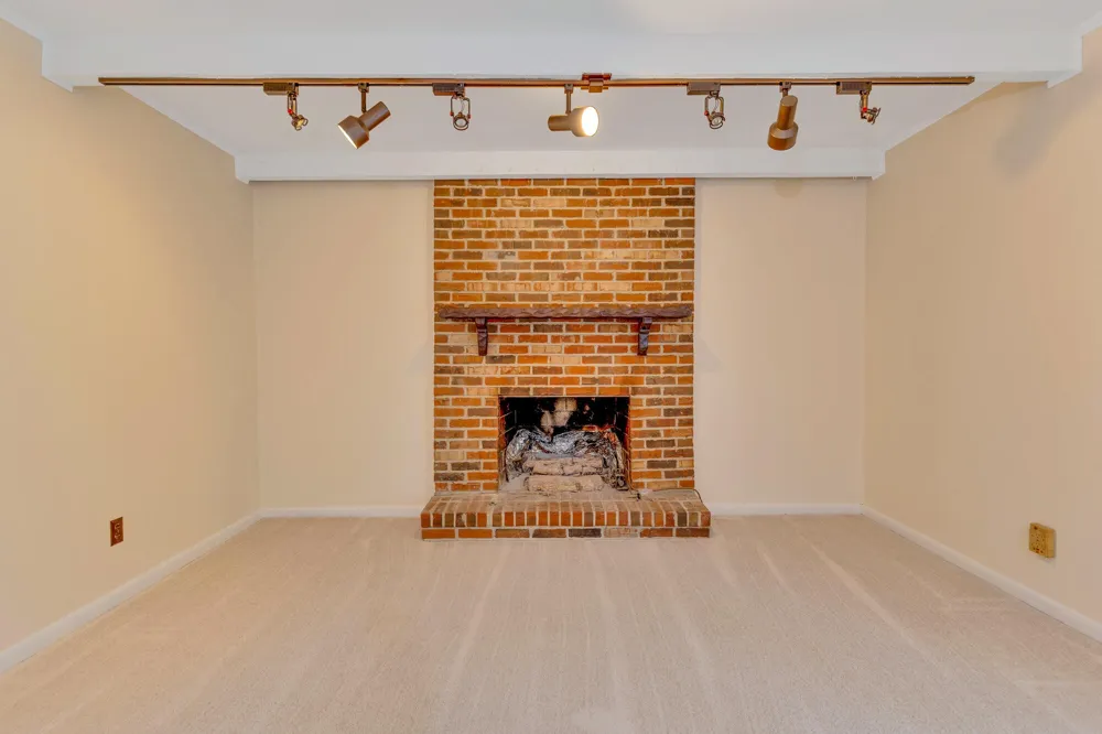 5661 Grayshore Lane Hixson, TN 37343