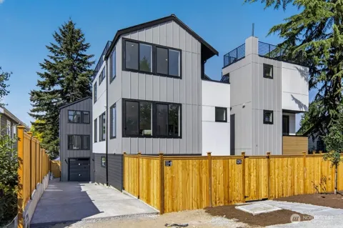 1216 NE 100th Street