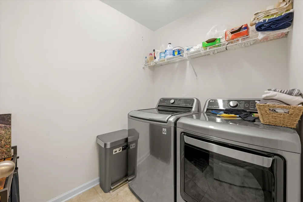 1909 Stonewater Dr Hermitage, TN 37076