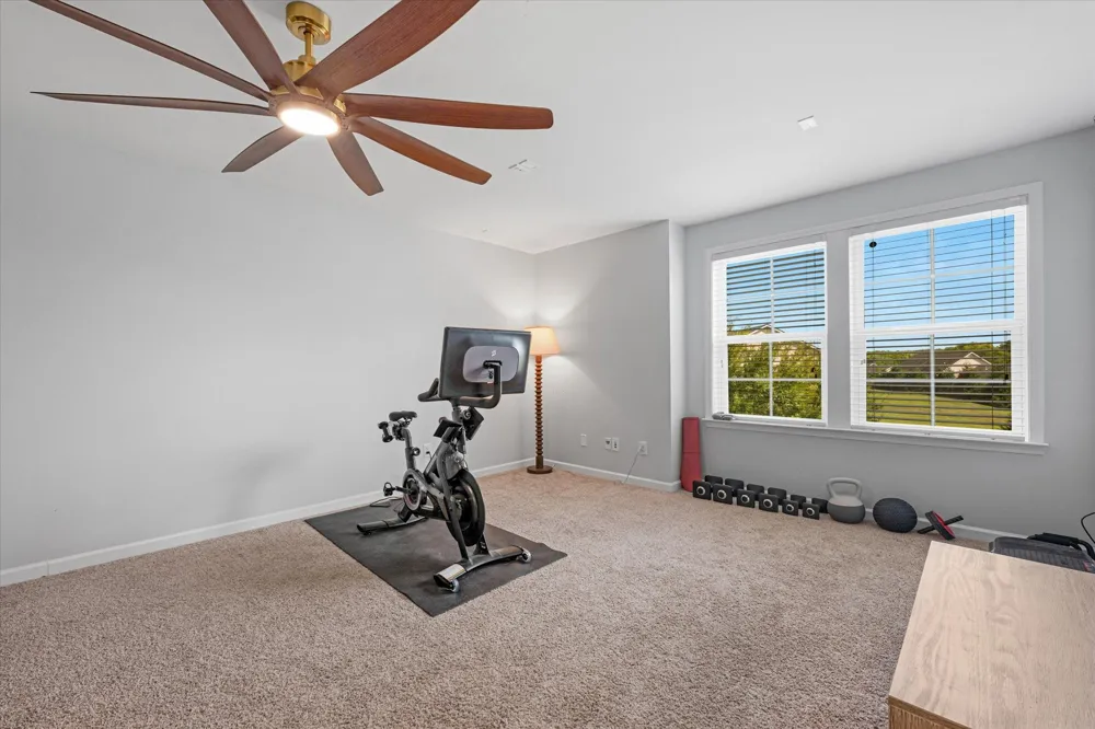 1909 Stonewater Dr Hermitage, TN 37076