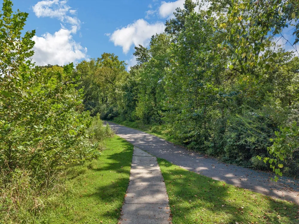 1909 Stonewater Dr Hermitage, TN 37076