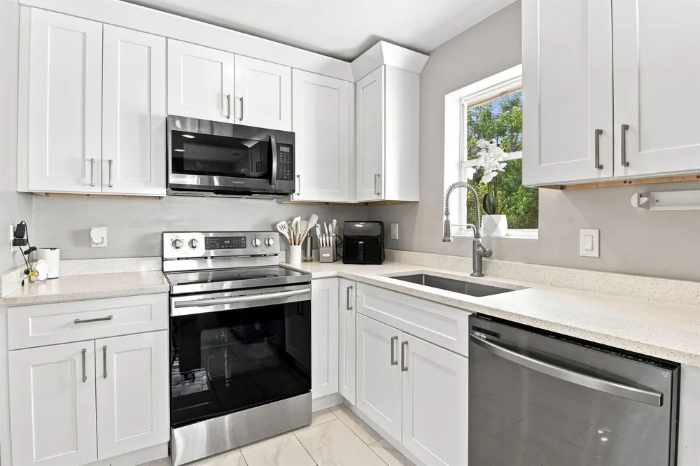 1217 W 32nd Street Riviera Beach, FL 33404