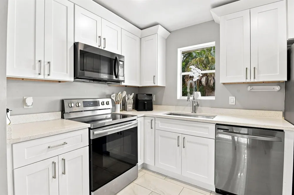 1217 W 32nd Street Riviera Beach, FL 33404