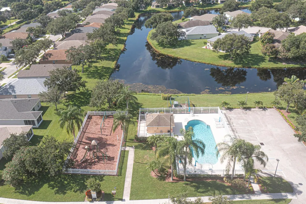 1143 13TH SQUARE Vero Beach, FL 32960