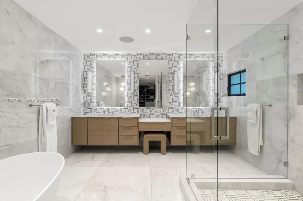 4442 Prairie Ave Miami Beach, FL 33140
