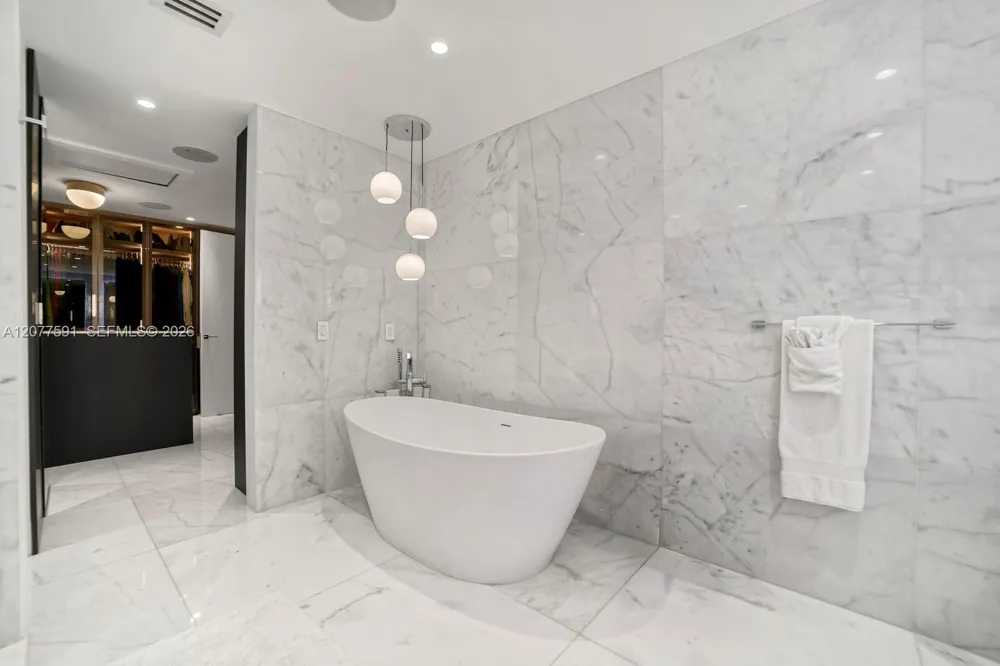 4442 Prairie Ave Miami Beach, FL 33140