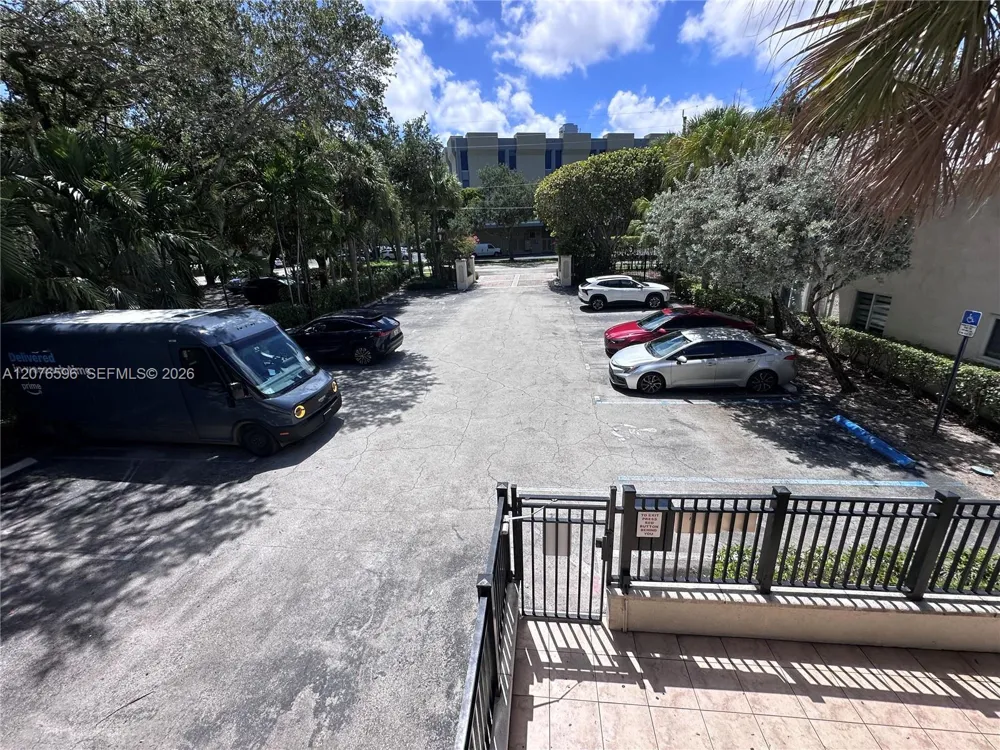 8615 SW 68th Ct #22 Pinecrest, FL 33156
