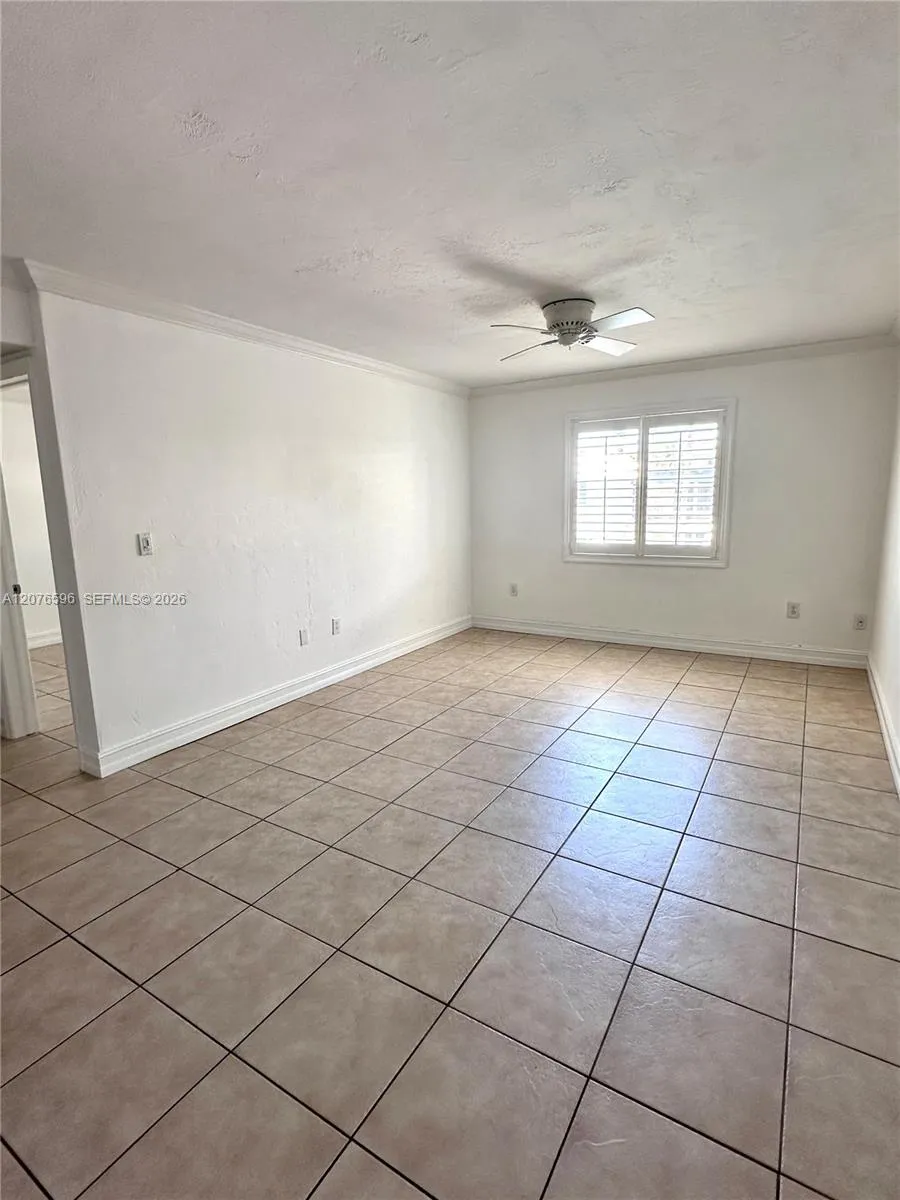 8615 SW 68th Ct #22 Pinecrest, FL 33156