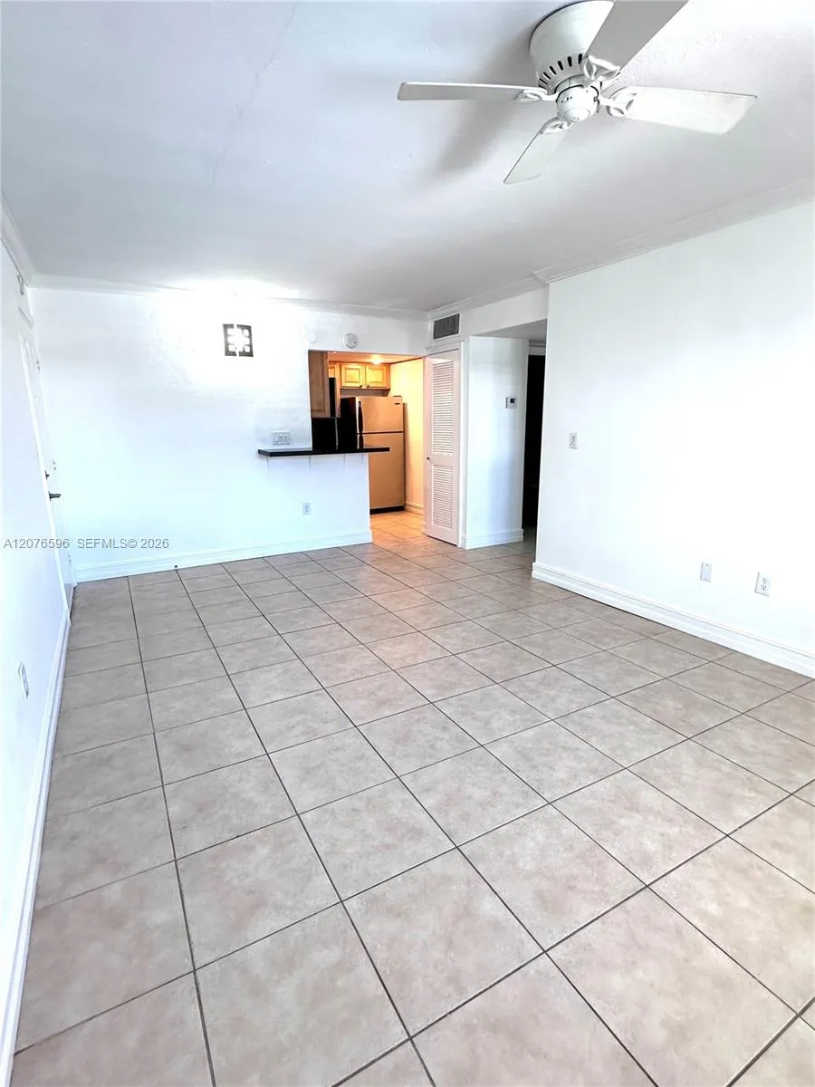 8615 SW 68th Ct #22 Pinecrest, FL 33156
