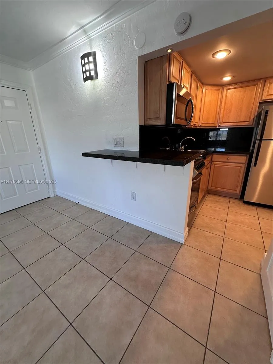 8615 SW 68th Ct #22 Pinecrest, FL 33156