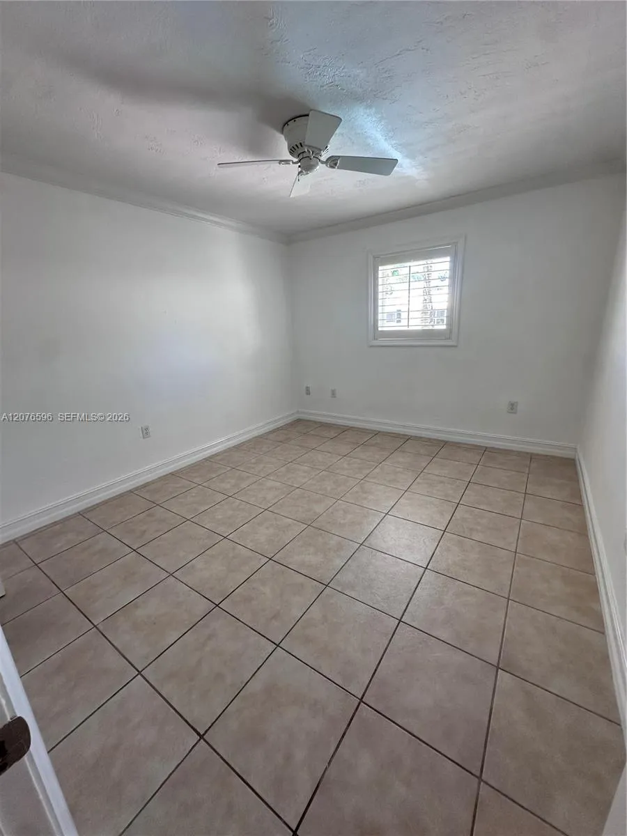 8615 SW 68th Ct #22 Pinecrest, FL 33156