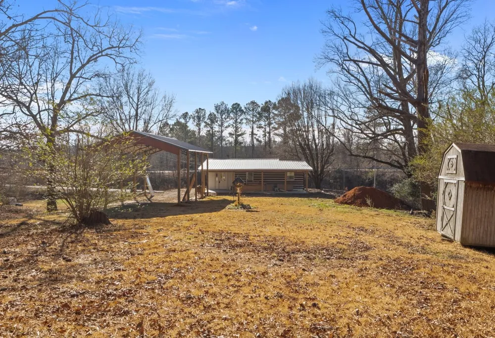 70 Old Bruceton Rd Bruceton, TN 38317