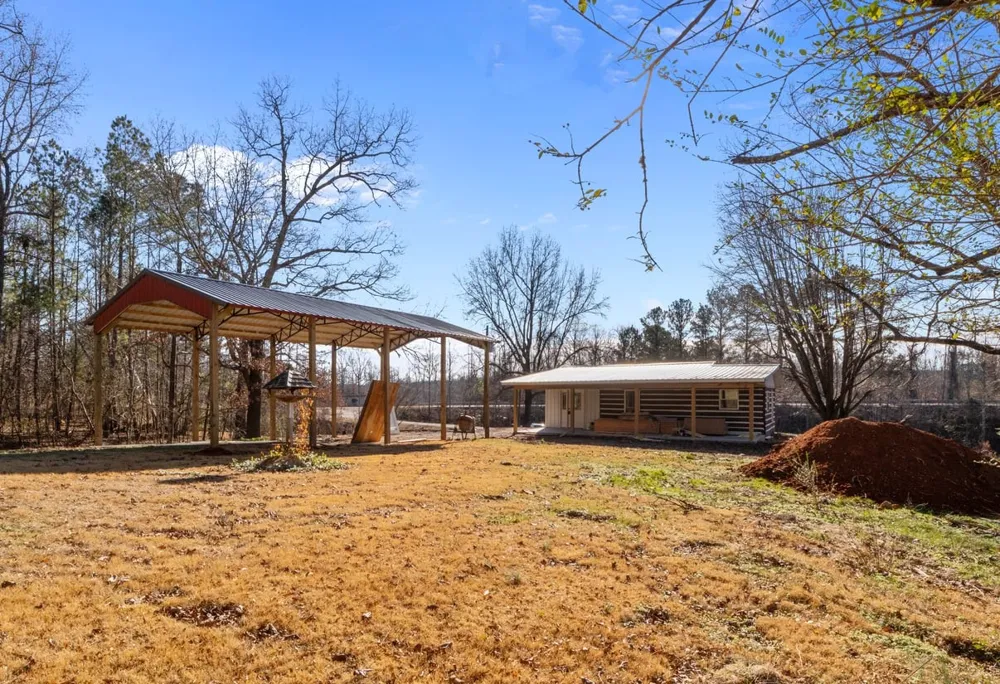70 Old Bruceton Rd Bruceton, TN 38317