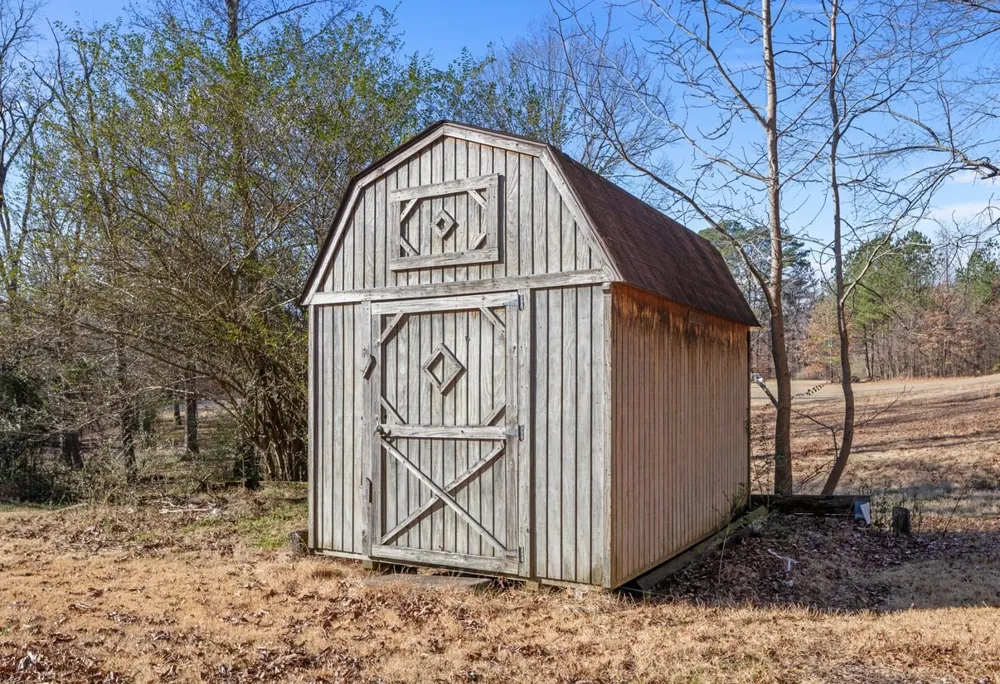 70 Old Bruceton Rd Bruceton, TN 38317