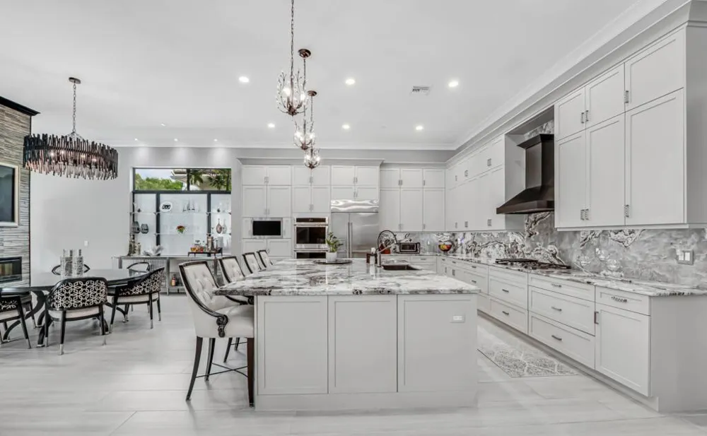 9228 Coral Isles Circle Palm Beach Gardens, FL 33412