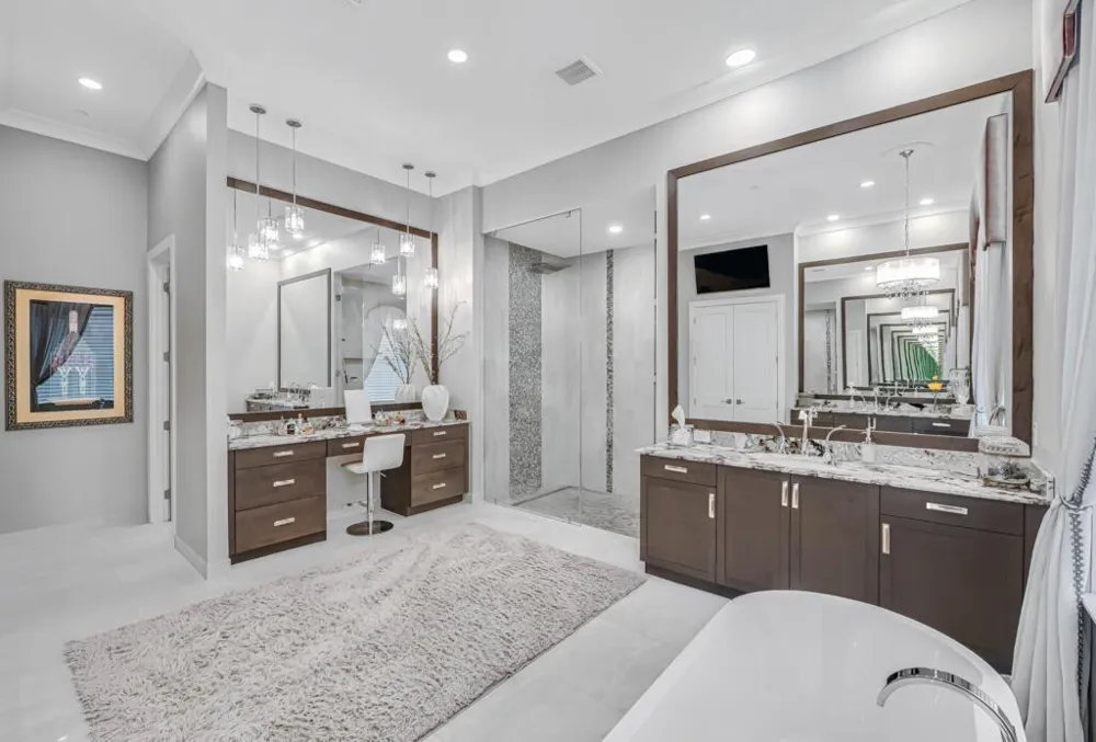 9228 Coral Isles Circle Palm Beach Gardens, FL 33412