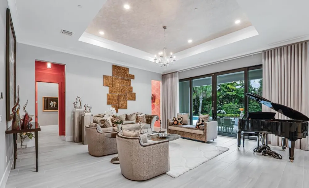 9228 Coral Isles Circle Palm Beach Gardens, FL 33412