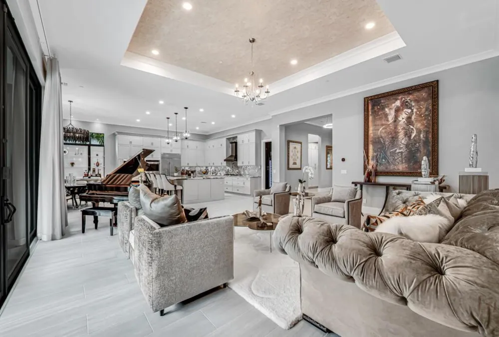 9228 Coral Isles Circle Palm Beach Gardens, FL 33412