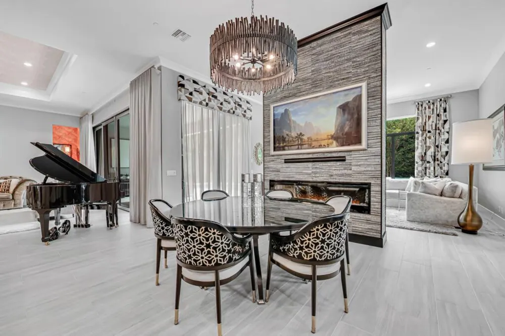9228 Coral Isles Circle Palm Beach Gardens, FL 33412