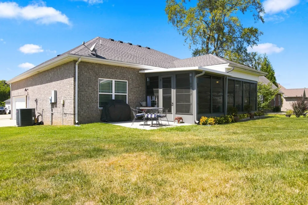 541 Sapphire Dr Murfreesboro, TN 37128