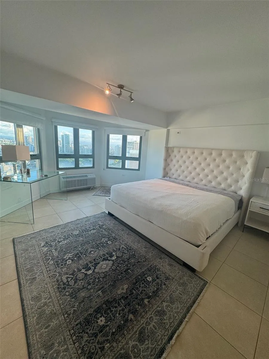 103 DE DIEGO AVE. #2004 S San Juan, PR 00911