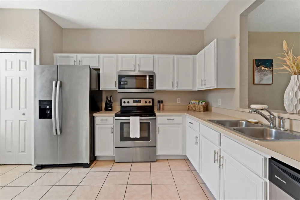 436 CALABRIA AVENUE Davenport, FL 33897