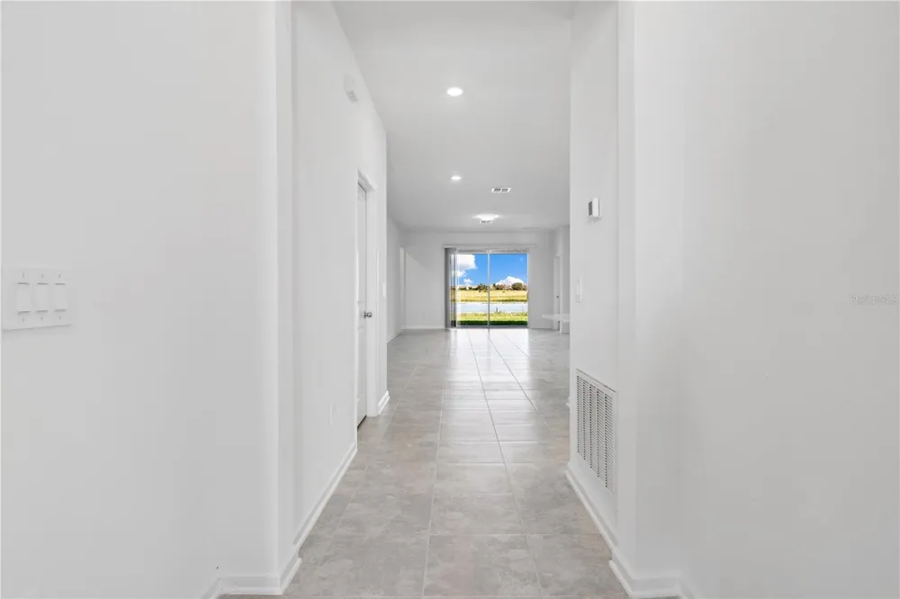 716 DARING DRIVE Davenport, FL 33837