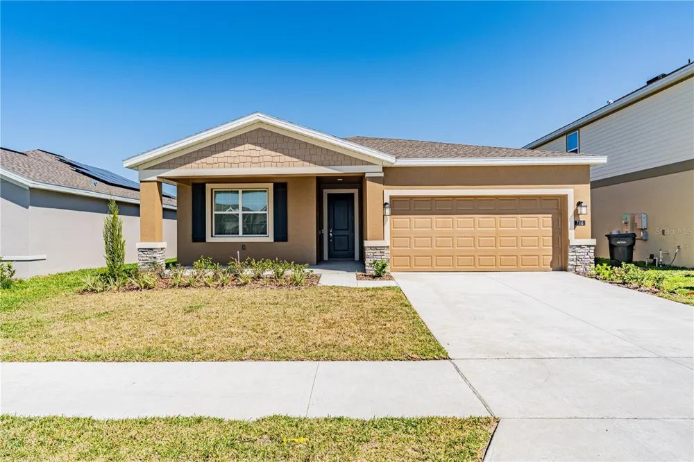716 DARING DRIVE Davenport, FL 33837