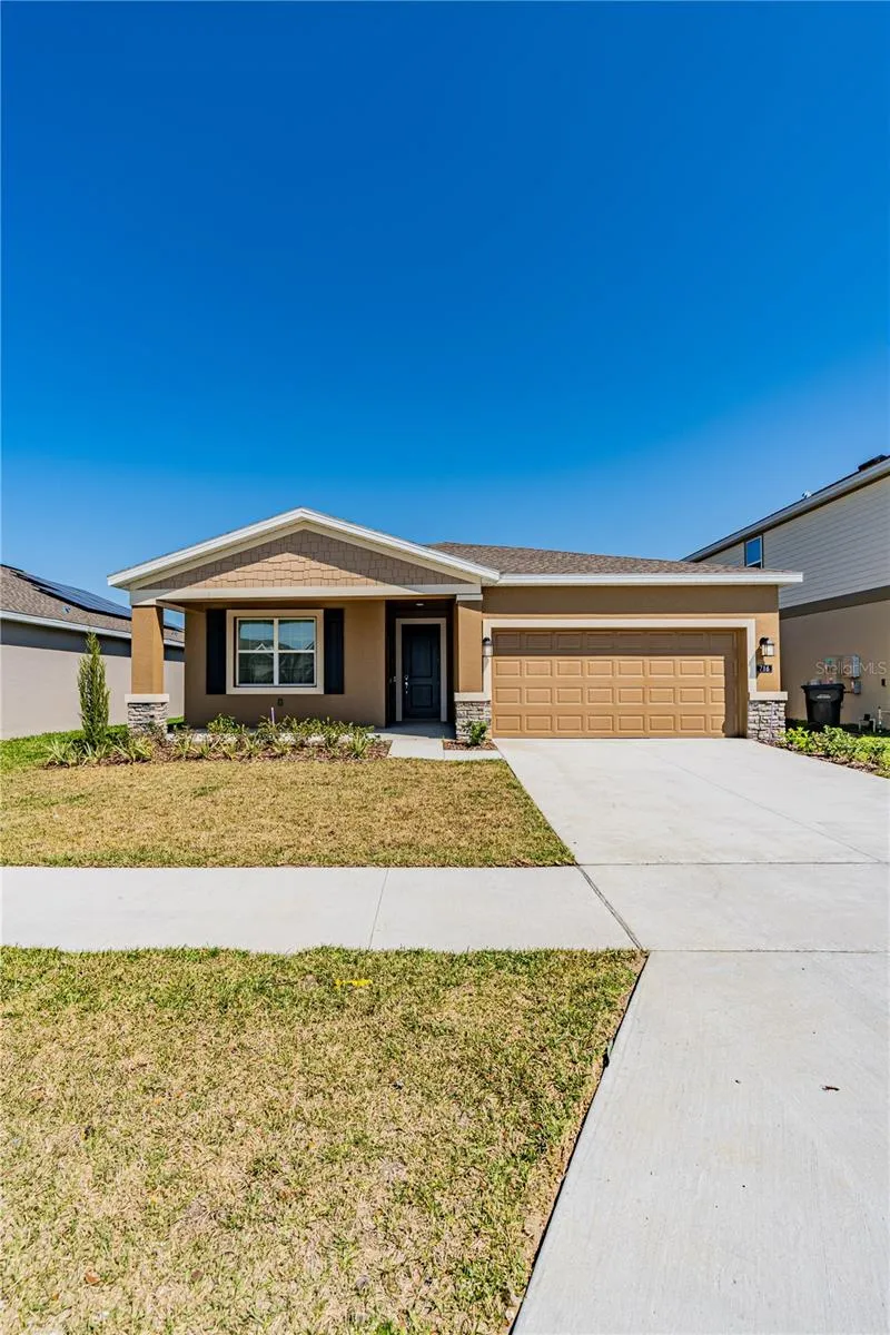 716 DARING DRIVE Davenport, FL 33837